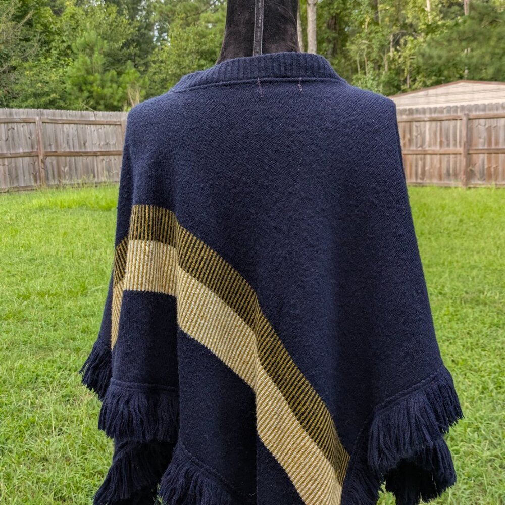 Vintage Bradley Poncho Blue and Gold - Picture 5 of 6